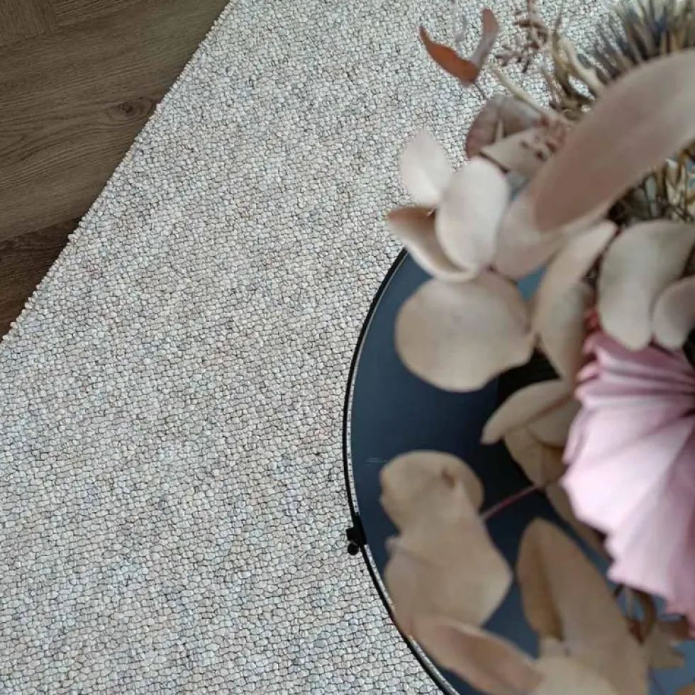 Ahto nukkamatto beige-harmaa, eri kokoja