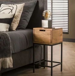 Amsterdam Flat yöpöytä, akaasia