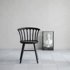 Hans K San Marco ruokailutuoli, musta