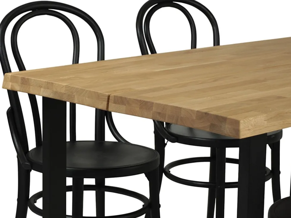 Koski tammi ruokaryhmä Bistro tuoleilla neljälle