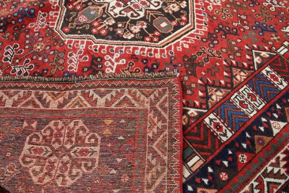 Persialaismatto Kashgai 27827, 162x192 cm