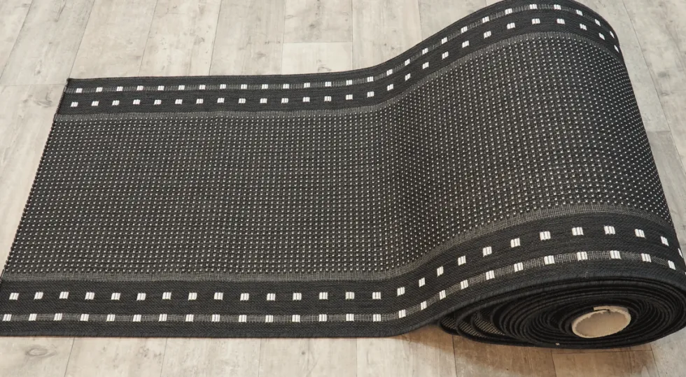 Ruutu käytävämatto 80cm lev, musta