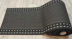 Ruutu käytävämatto 100 cm musta